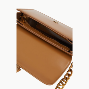 Kahve Kare Kilit Detaylı Omuz Çantası Kahve Kare Kilit Detaylı Omuz Çantası