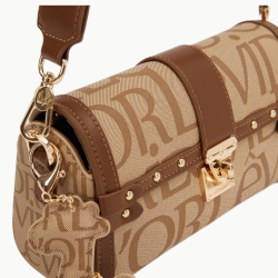 Taba Anahtarlık Detaylı Omuz Çantası